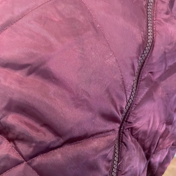 North face puffer jacket - Picture 3 of 4